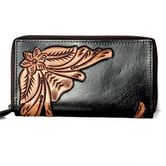 Last TWO! Gorgeous Handmade/Hand Carved Genuine Leather Western Style Wallet - Picture 7 of 9